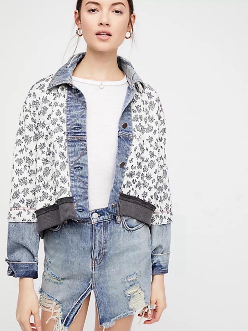 Free People - Ditsy Denim Jacket -Floral Print Cropped Jacket - sz XS/S